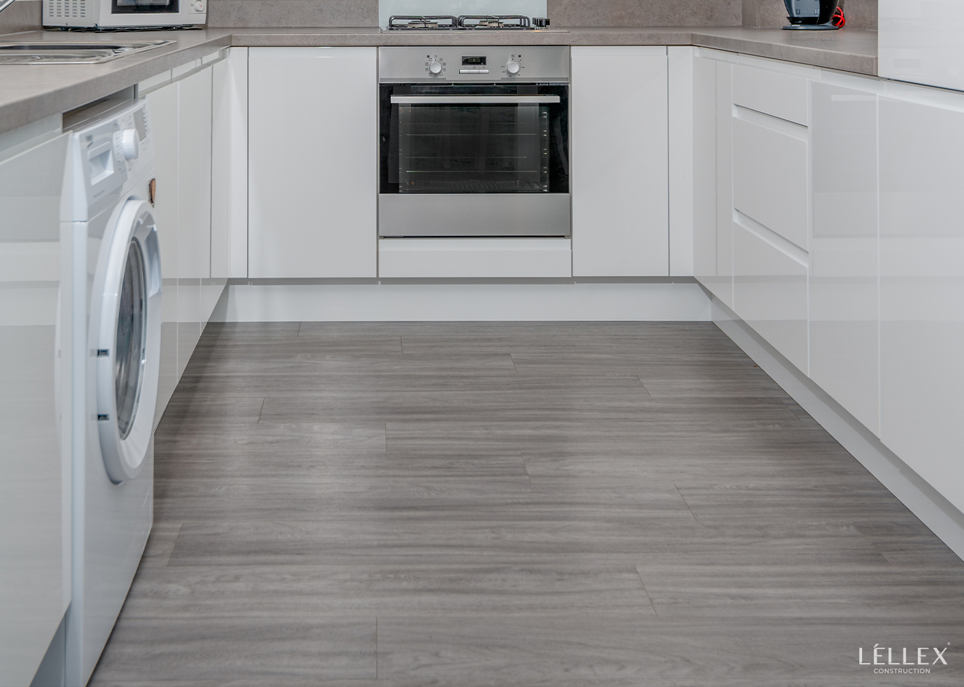 Laminate flooring in the kitchen